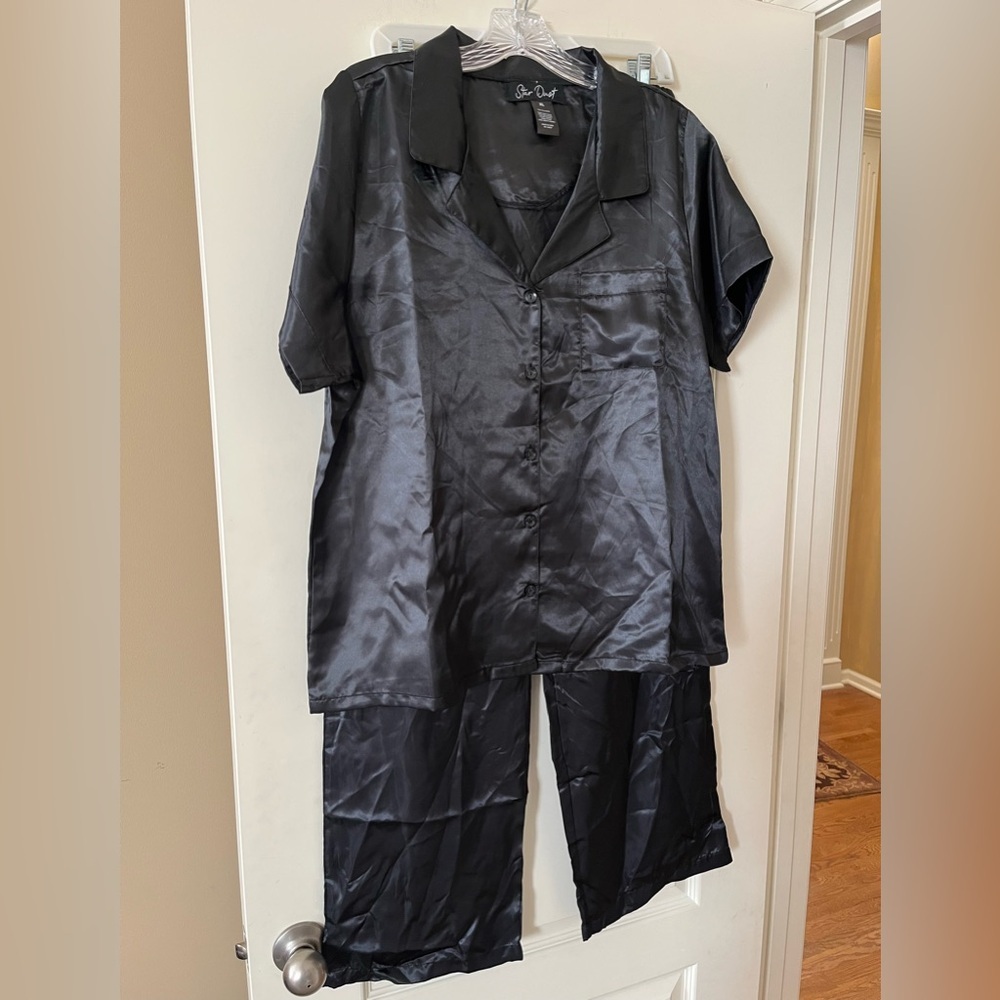 New! Star Dust from Nordstrom Black Satin Pajama Set Various Sizes